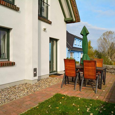 Reetdachhaus Im Fischerdorf Freest Buitenkant foto
